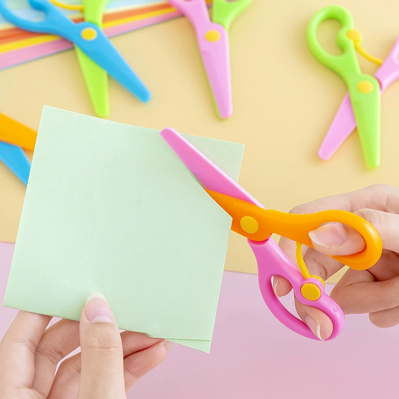 مقص بلاستيكي مزدوج اللون الربط - مراجعة Baby Food Scissors وسعره